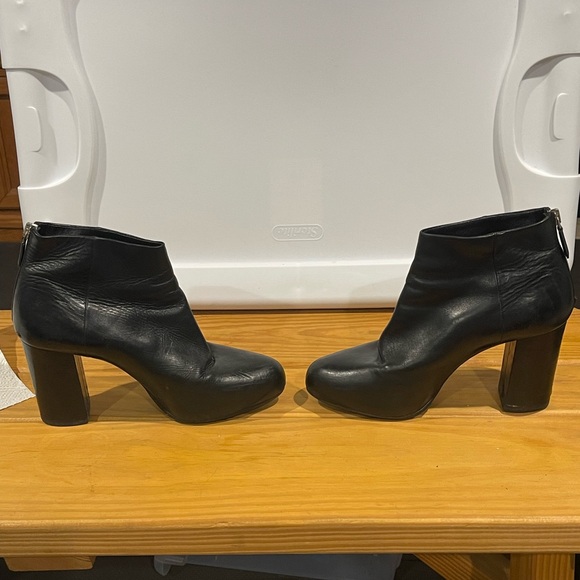 Prada block heel ankle boots size 6.5 - Picture 4 of 6